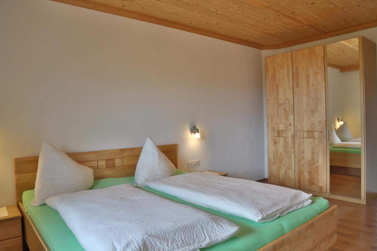 Haus Burbach Apartamento Zellberg Exterior foto